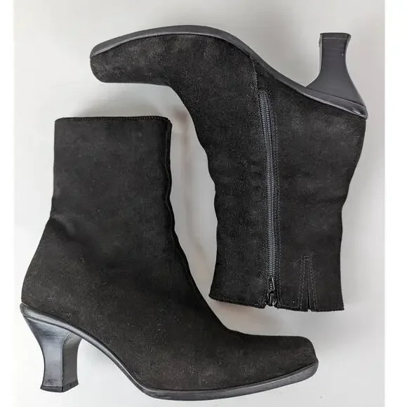 La Canadienne Waterproof Black Suede Heeled Ankle Boot Bootie 9